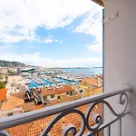شقة Seaview With Terrace In